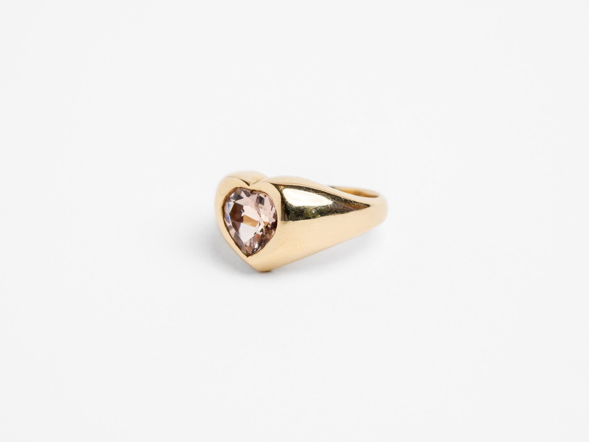 HEART SIGNET RING