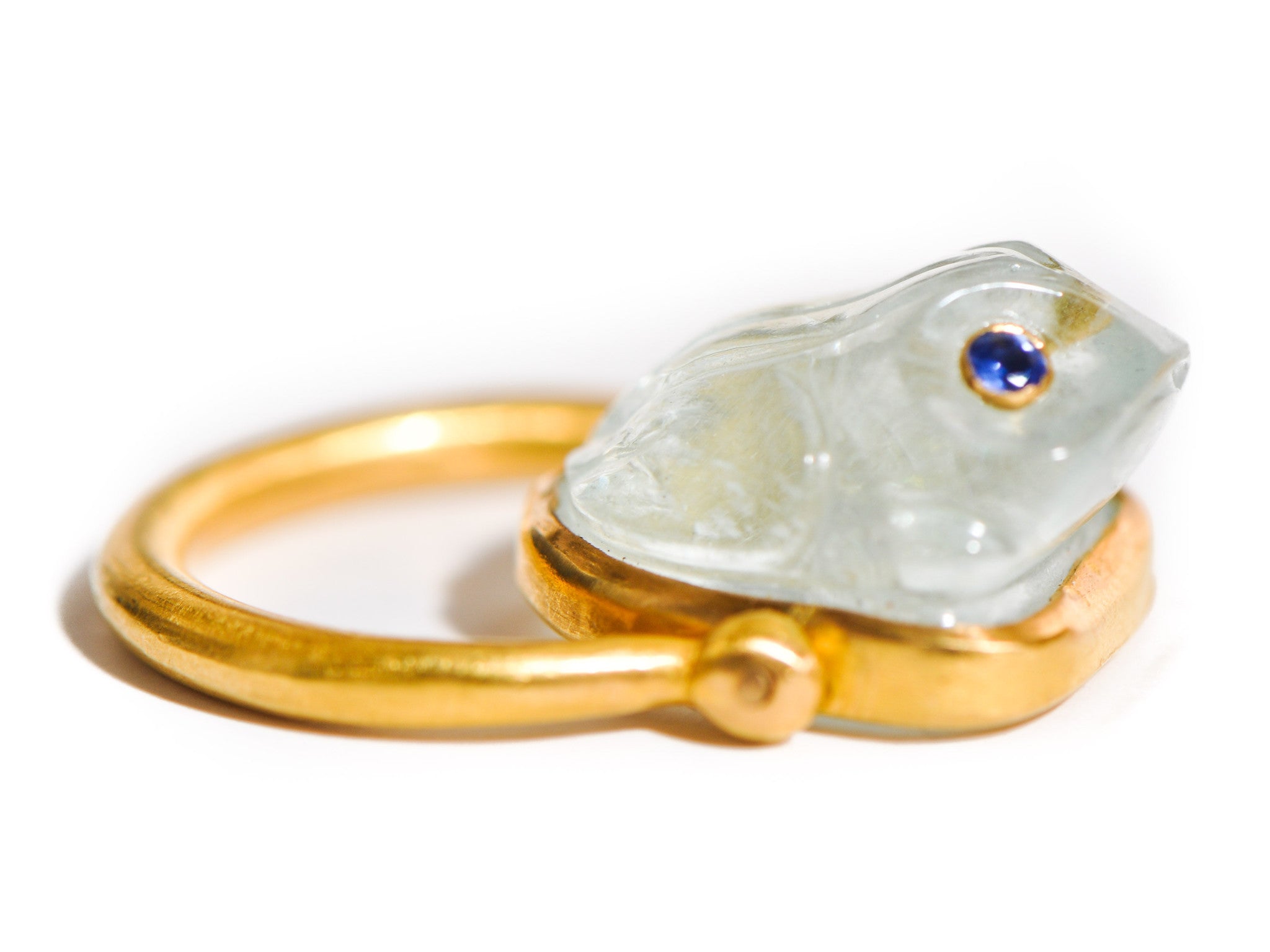 AQUAMARINE CARVED FROG RING