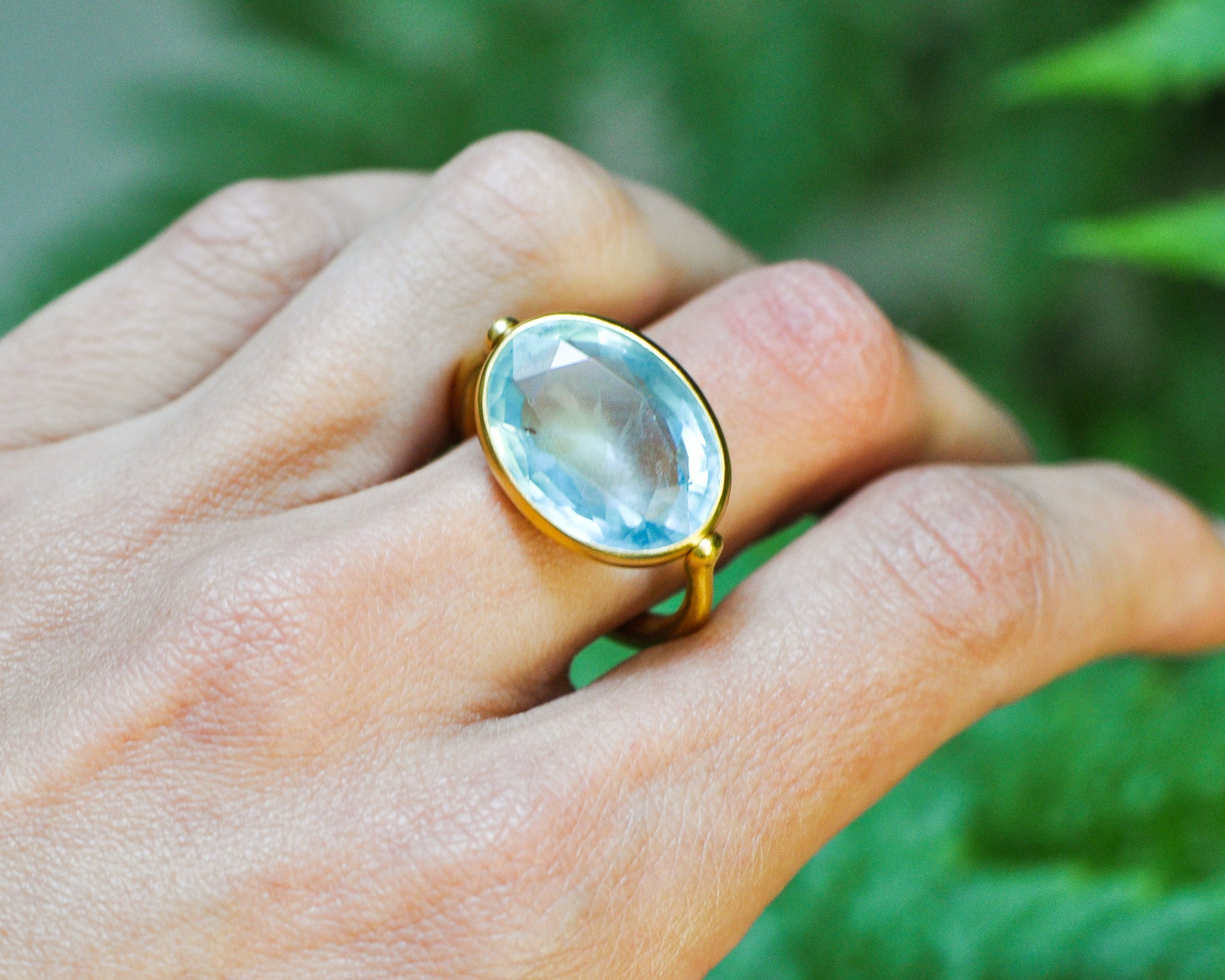 AQUAMARINE LARGE SWIVEL RING