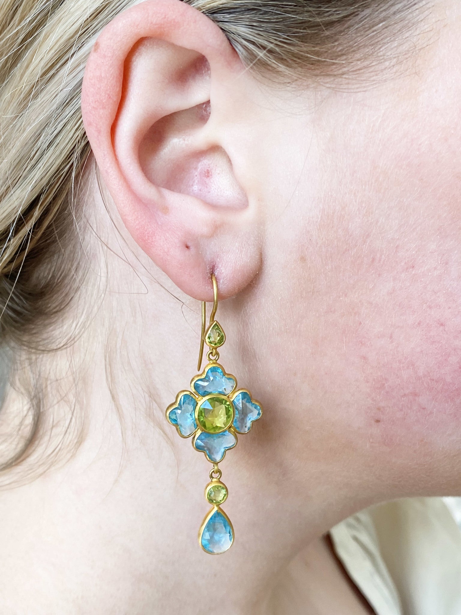 APATITE AND PERIDOT FLOWER EARRINGS