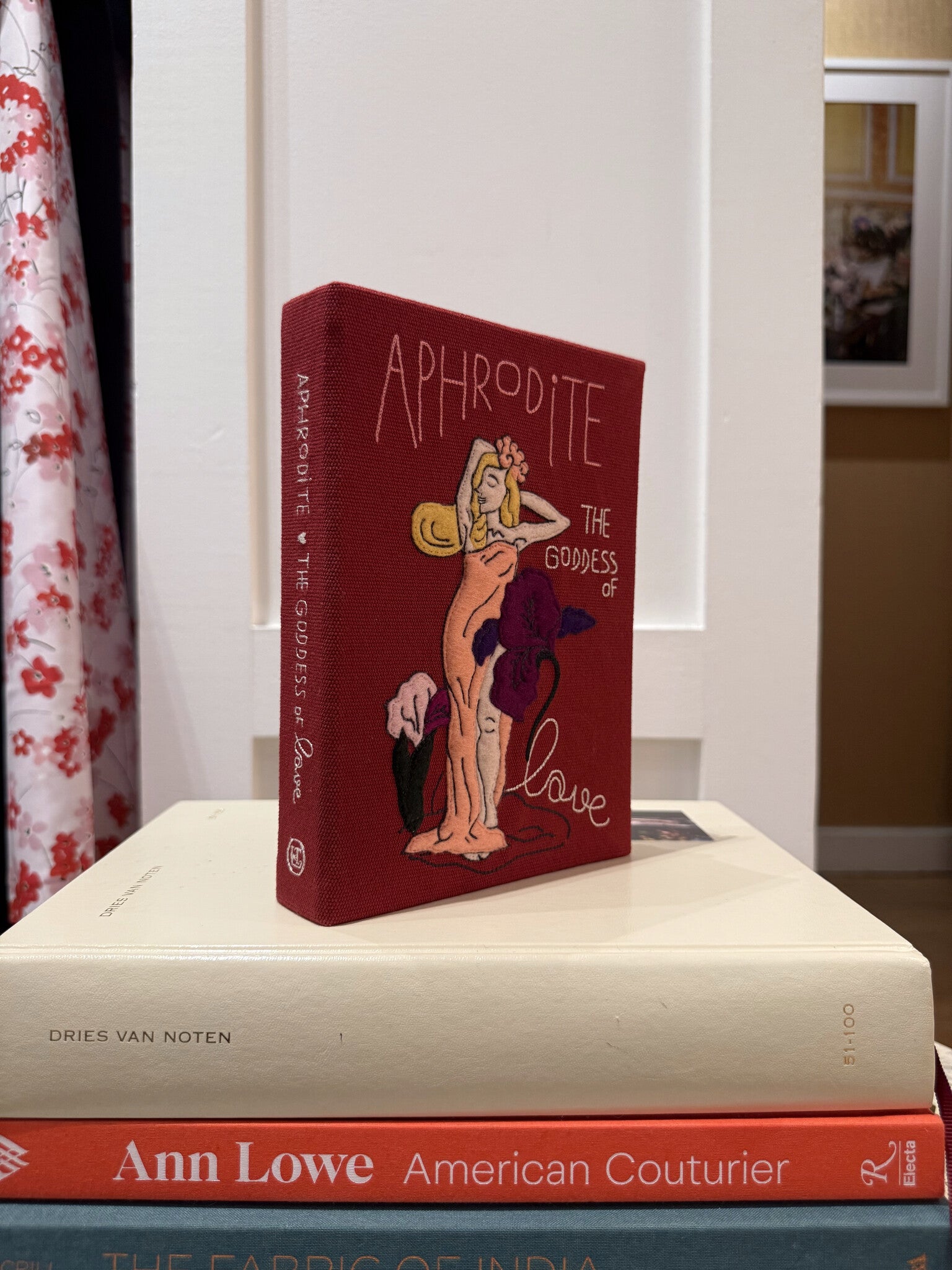 APHRODITE BOOK CLUTCH