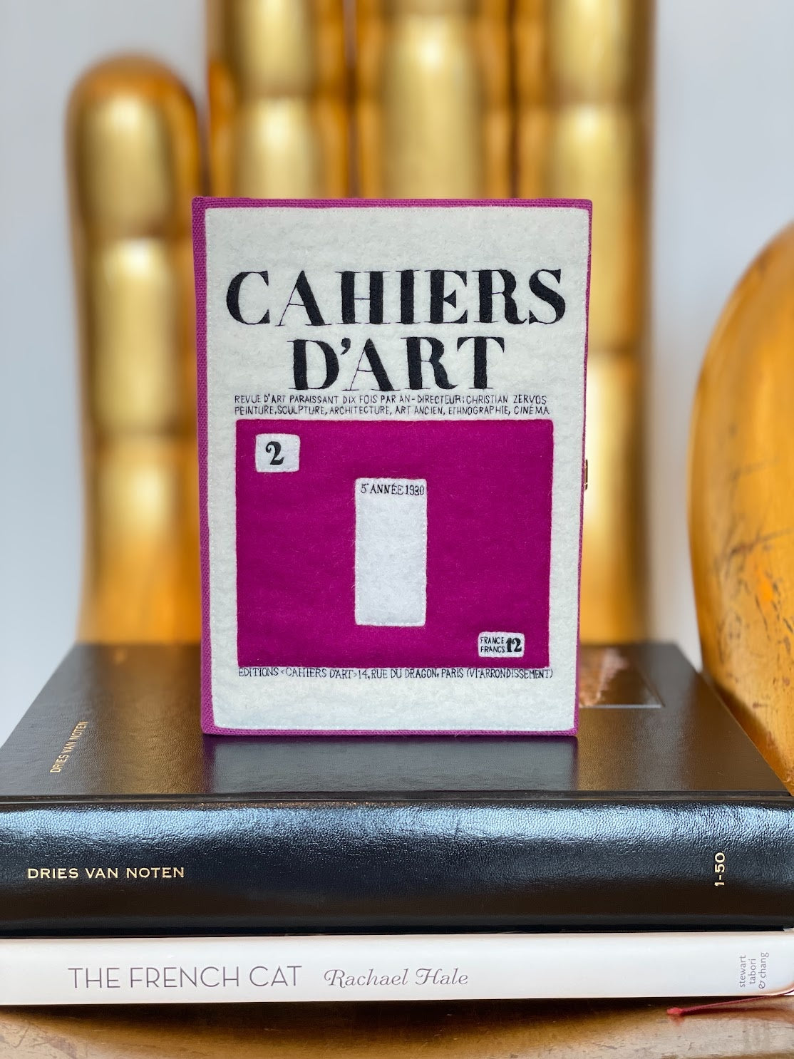 CAHIERS D'ART CLUTCH