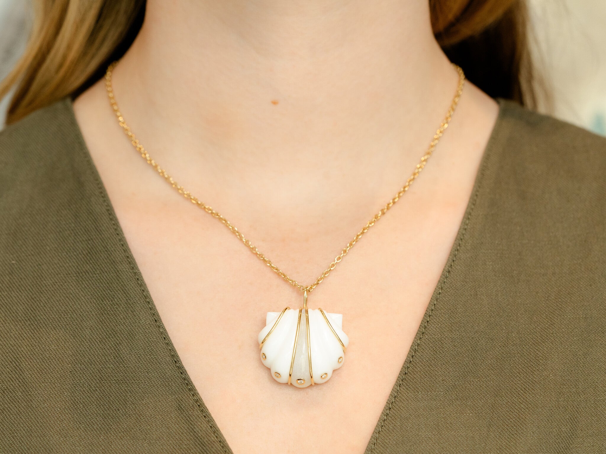 MINI CARVED SHELL NECKLACE