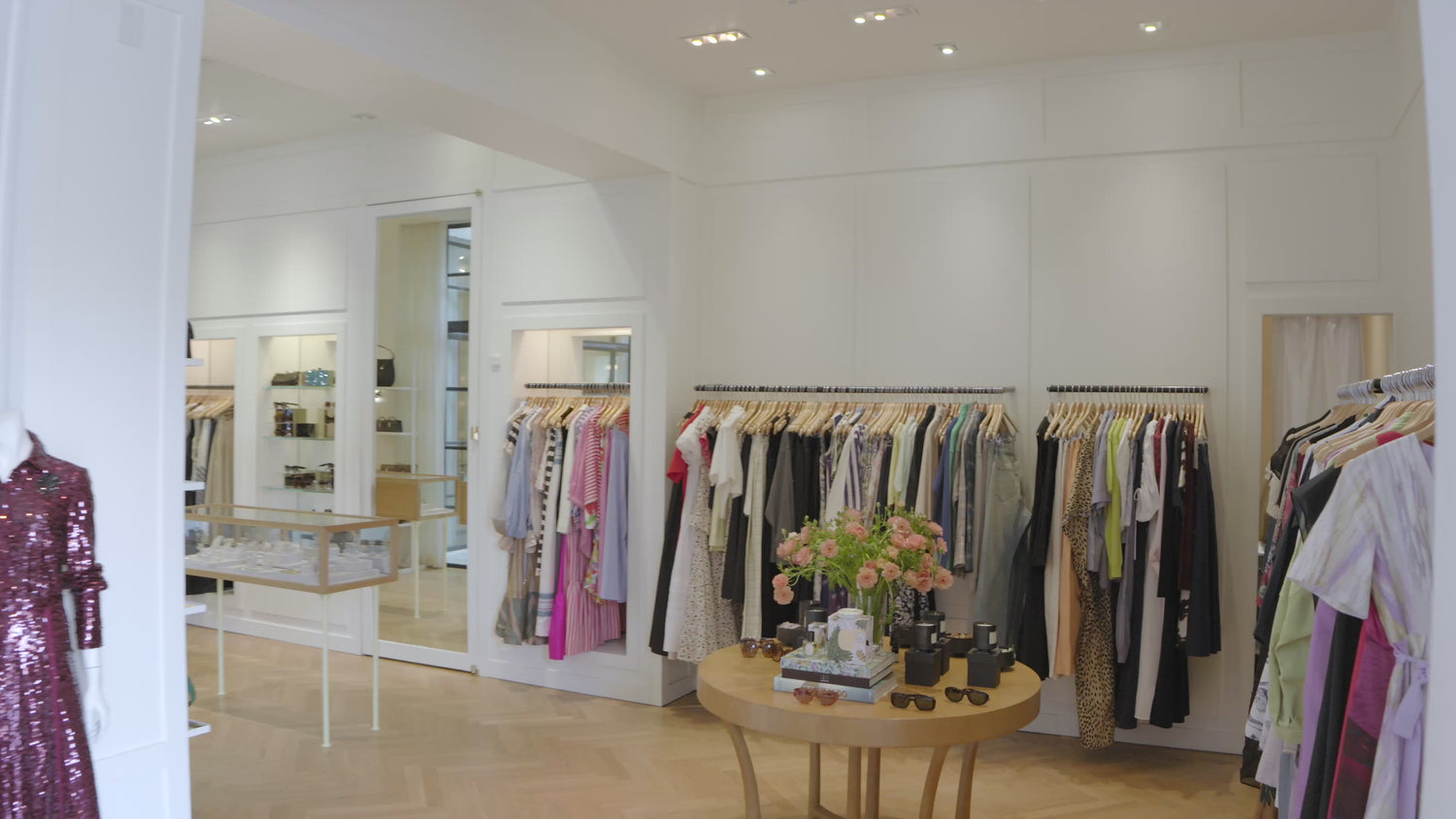 WOMEN'S LUXURY DESIGNER CLOTHING, SHOES, HANDBAGS & JEWELRY | CAPITOL CHARLOTTE, NC & BRENTWOOD, CA