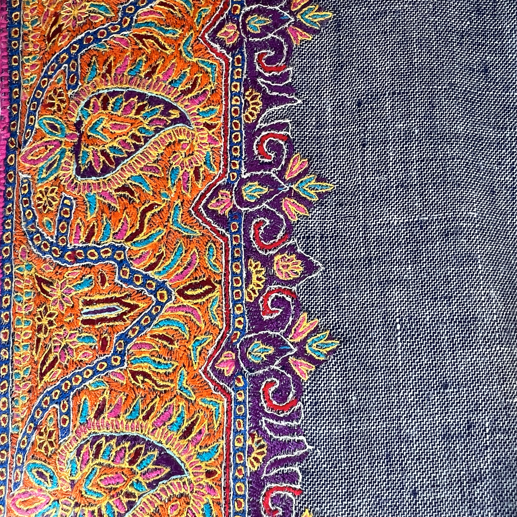 INTRICATE WIDE BORDER EMBROIDERED SHAWL