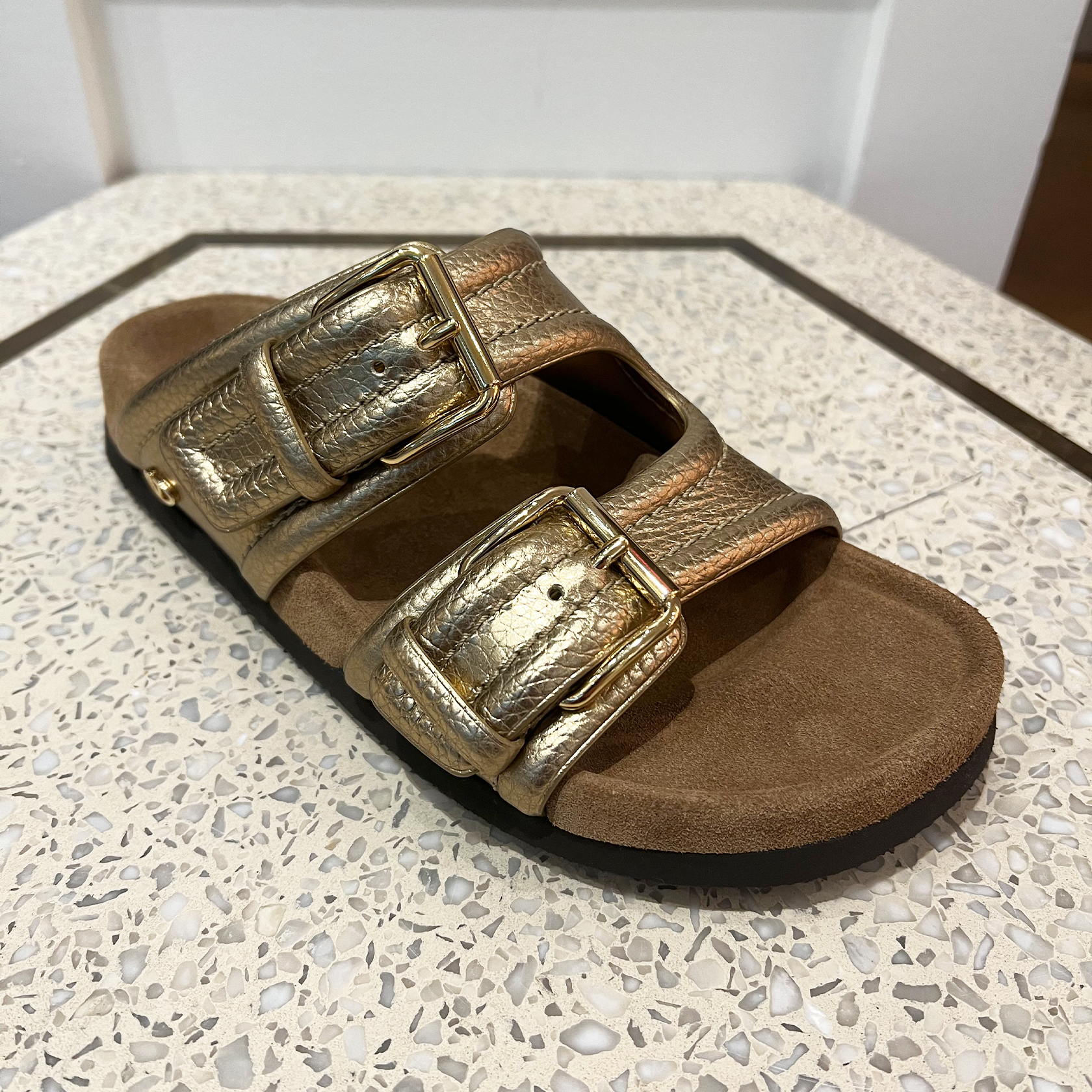 METALLIC LEATHER SLIDE