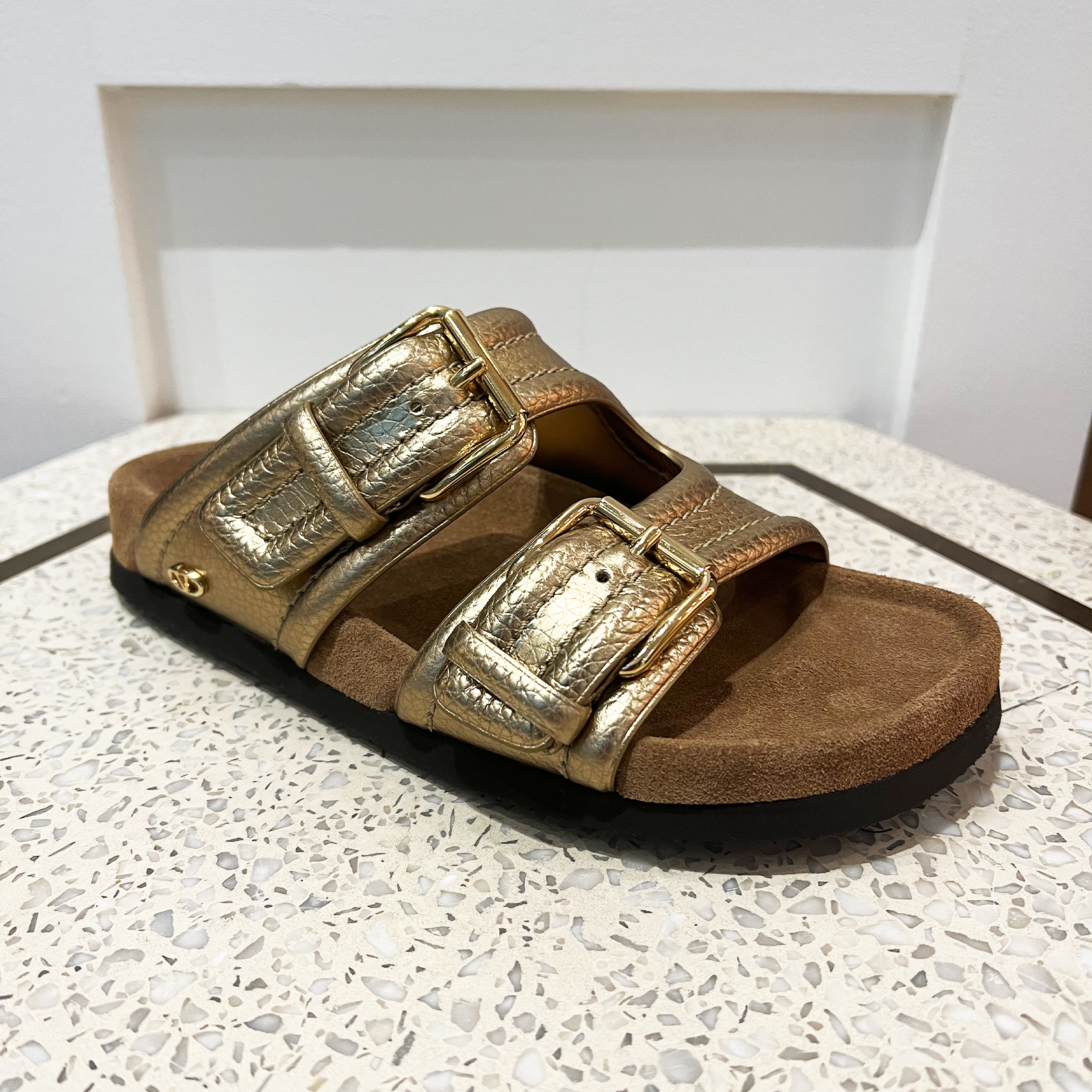 METALLIC LEATHER SLIDE